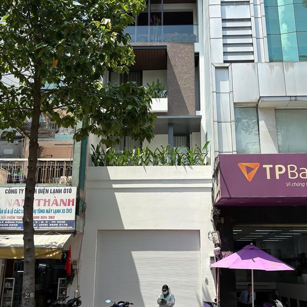 Bán nhà mặt tiền 168 Lê Hồng Phong, P. Chợ Quán, Quận 5