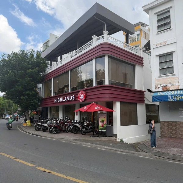 Bán nhà mặt tiền 830 Trường Sa, Phường 14, Quận 3