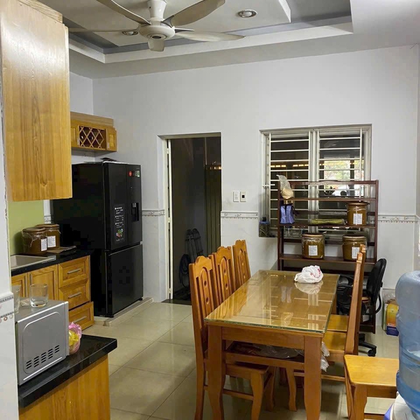 Bán nhà mặt tiền 1040 Phạm Văn Đồng, phường Hiệp Bình, TP. Thủ Đức