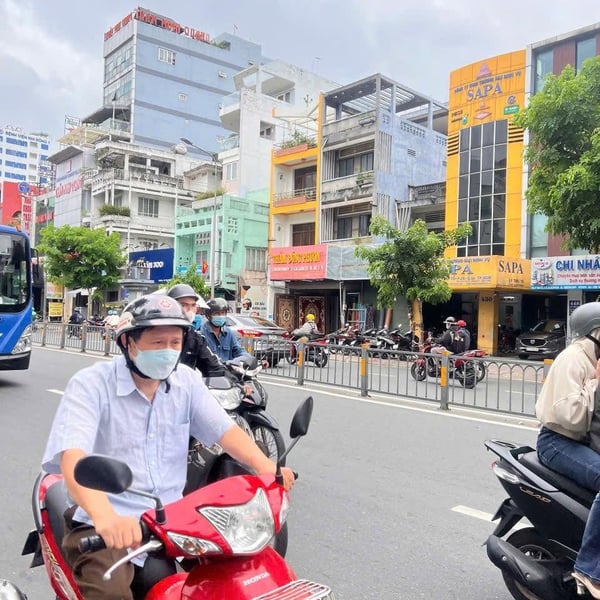 Bán nhà mặt tiền 446 Lý Thái Tổ,  P10, Quận 10