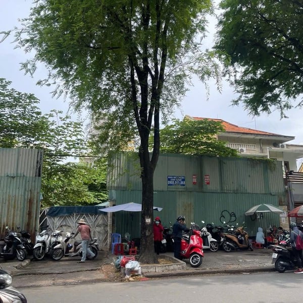 Bán đất mặt tiền 182 Nguyễn Văn Thủ, Phường Tân Định, Q1