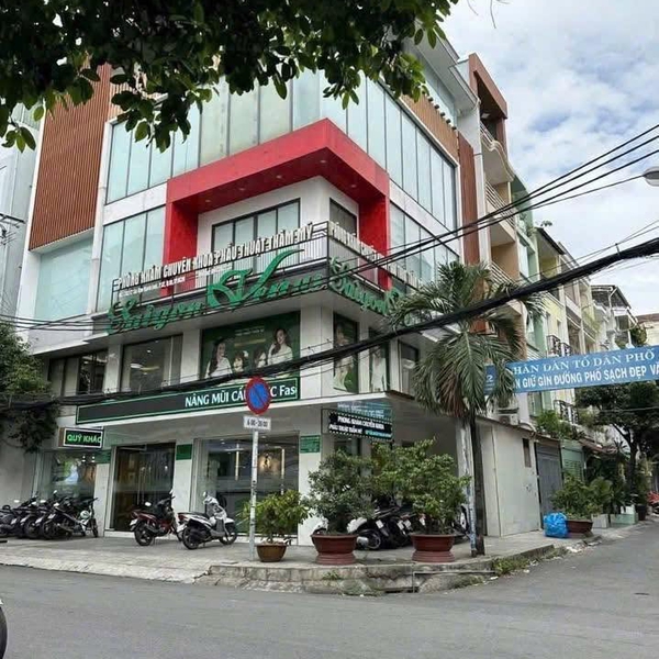 Bán nhà mặt tiền Sư Vạn Hạnh, Phường 12, Quận 10