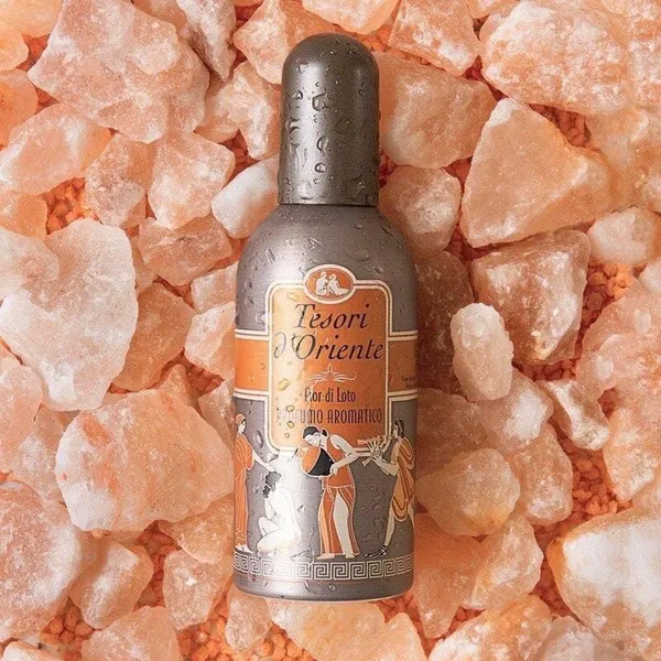 Xịt Dưỡng Thể Hoa Sen cấp ẩm nhanh mùi hương tinh tế