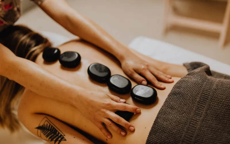 Khám Phá Lợi Ích Của Massage Body Đối Với Sức Khỏe: Từ Giải Tỏa Căng Thẳng Đến Cải Thiện Giấc Ngủ