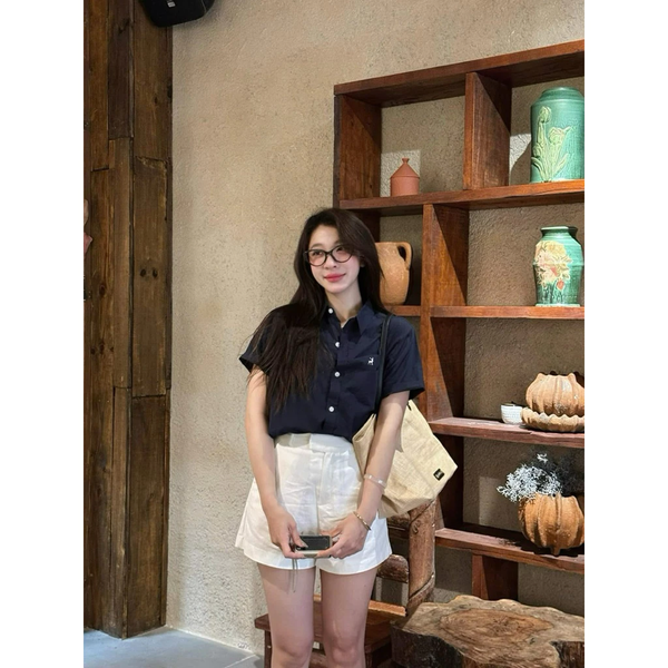 Áo sơ mi nữ thêu nổi tay cộc chất cotton mềm mịn thanh lịch - 041