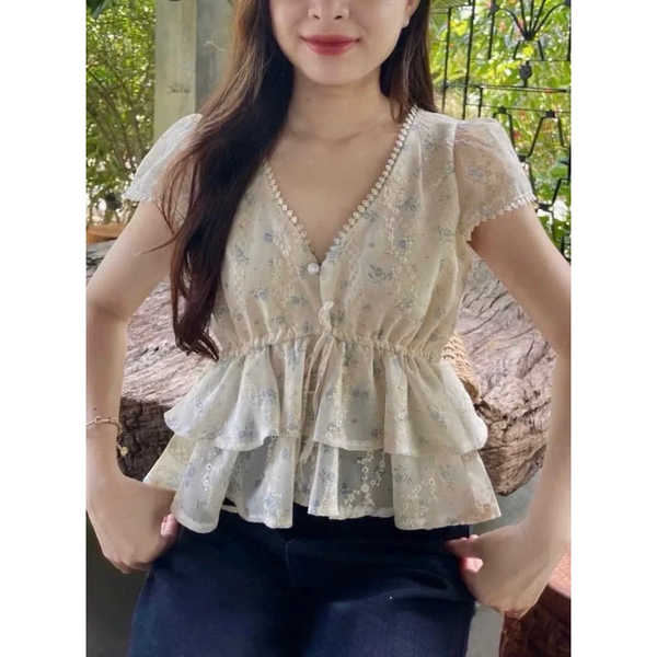 Áo babydoll cổ V cột nơ eo dệt hoa nổi xoè 2 tầng phối ren - 140