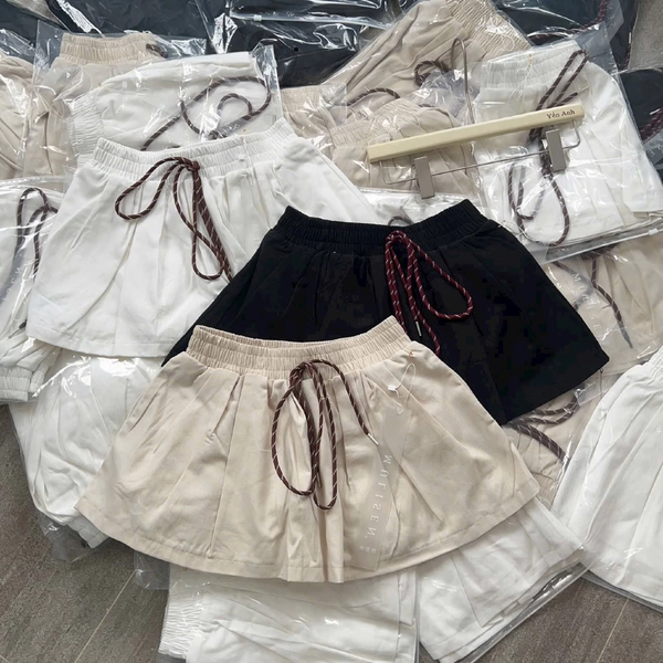 Chân váy xòe kaki dày mịn phối dây kèm quần trong thanh lịch - 127