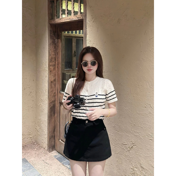 Chân váy jean chữ A cạp cao tôn dáng phong cách Hàn Quốc kèm quần trong - 153