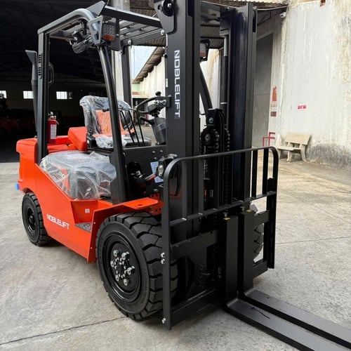 Xe nâng điện 3 tấn Noblelift