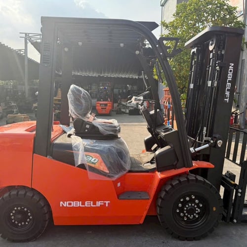 Xe nâng điện 3 tấn Noblelift