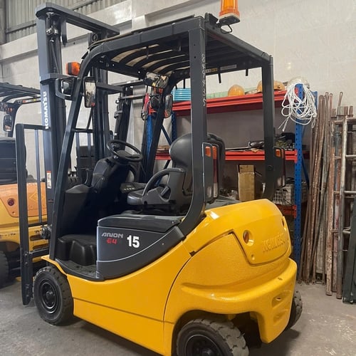 Xe nâng điện Komatsu 1,5 tấn