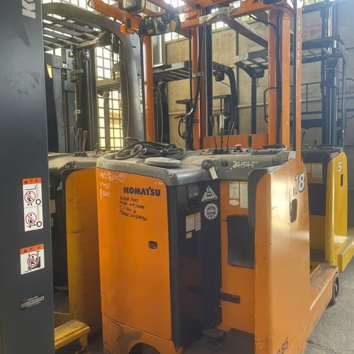 Xe nâng điện đứng lái 1,8 tấn