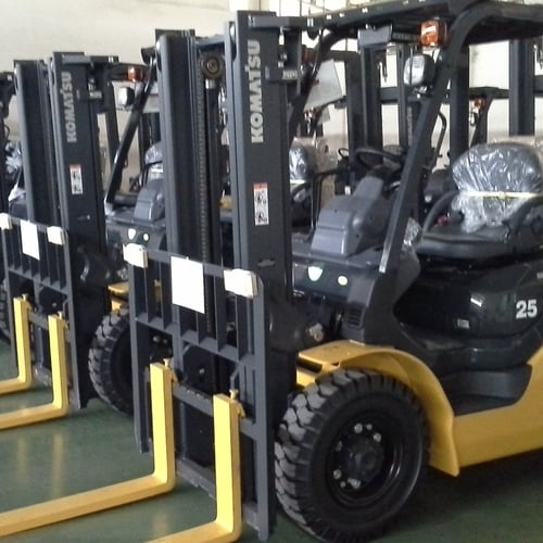 Xe Nâng komatsu 2,5 Tấn