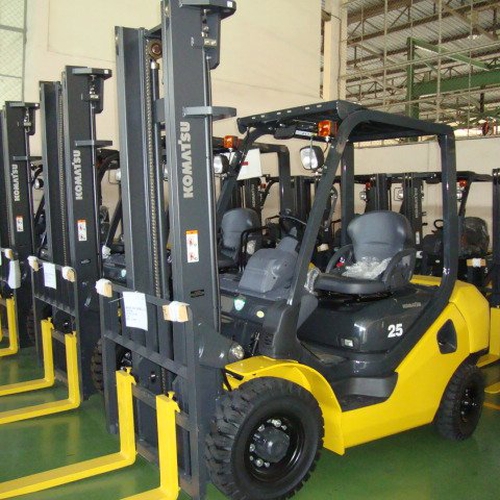 Xe Nâng komatsu 2,5 Tấn