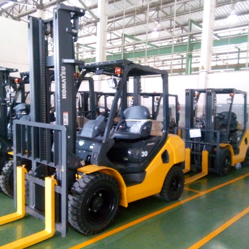 Xe Nâng Dầu 3 Tấn