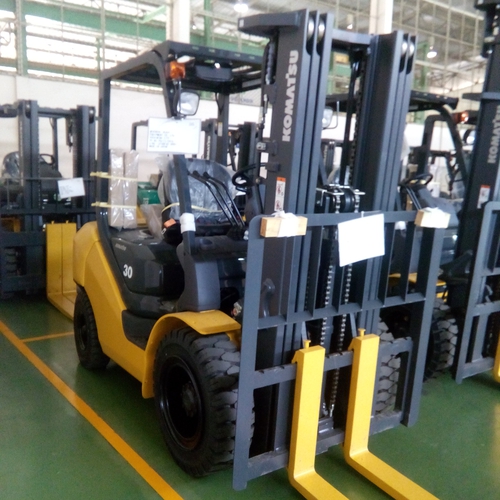 Xe Nâng Dầu 3 Tấn