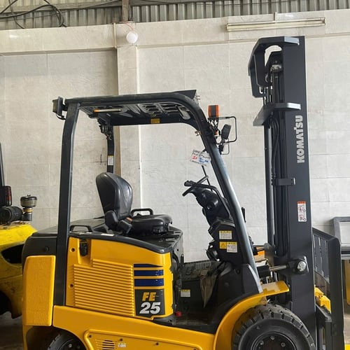Xe nâng điện Komatsu FE25-1