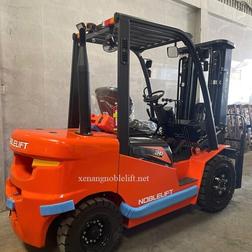 Xe nâng dầu ngồi lái Noblelift 3000kg | 3 tấn