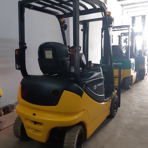 Xe nâng điện qua sử dụng