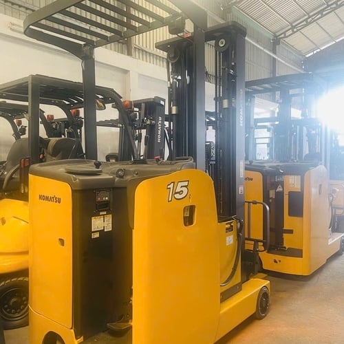 Xe nâng Komatsu cũ