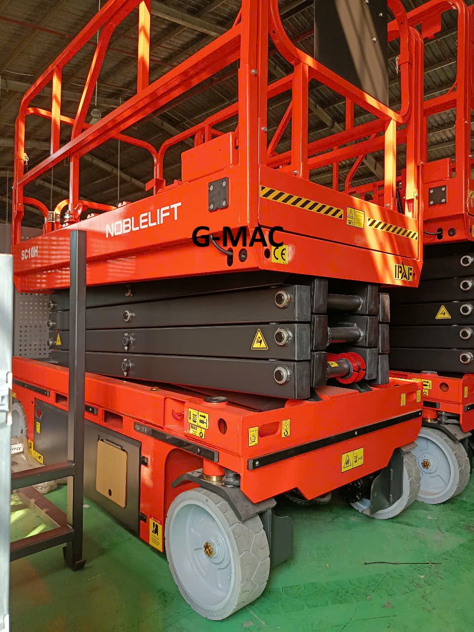 Thang-nâng-người-chạy-điện-Pin-Lithium.jpg (343 KB)