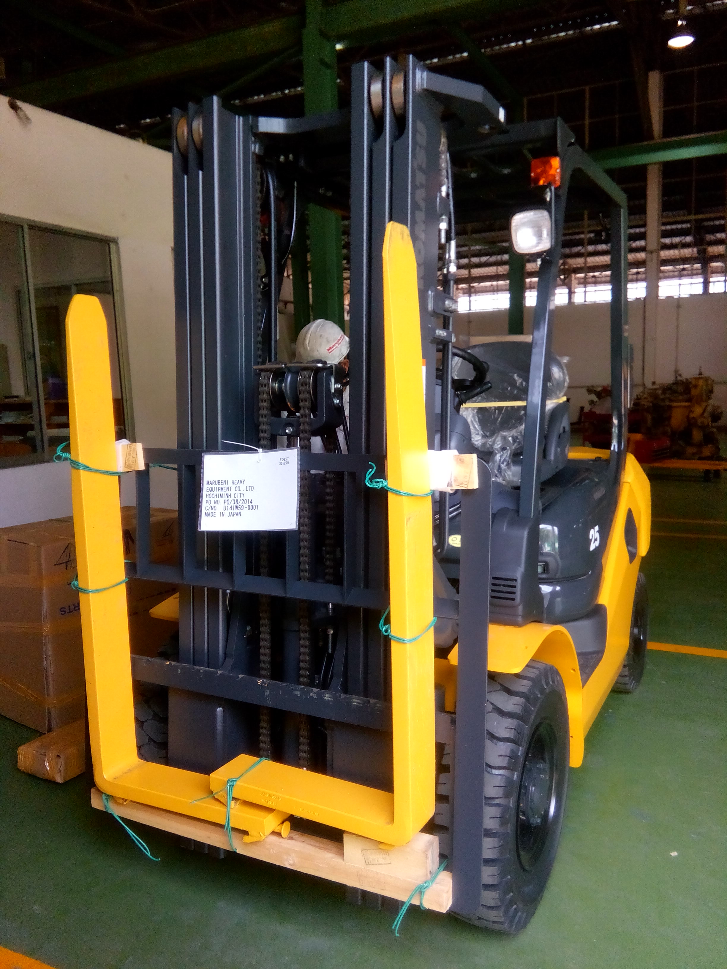 khung 3 tang xe nang.jpg (1.08 MB)