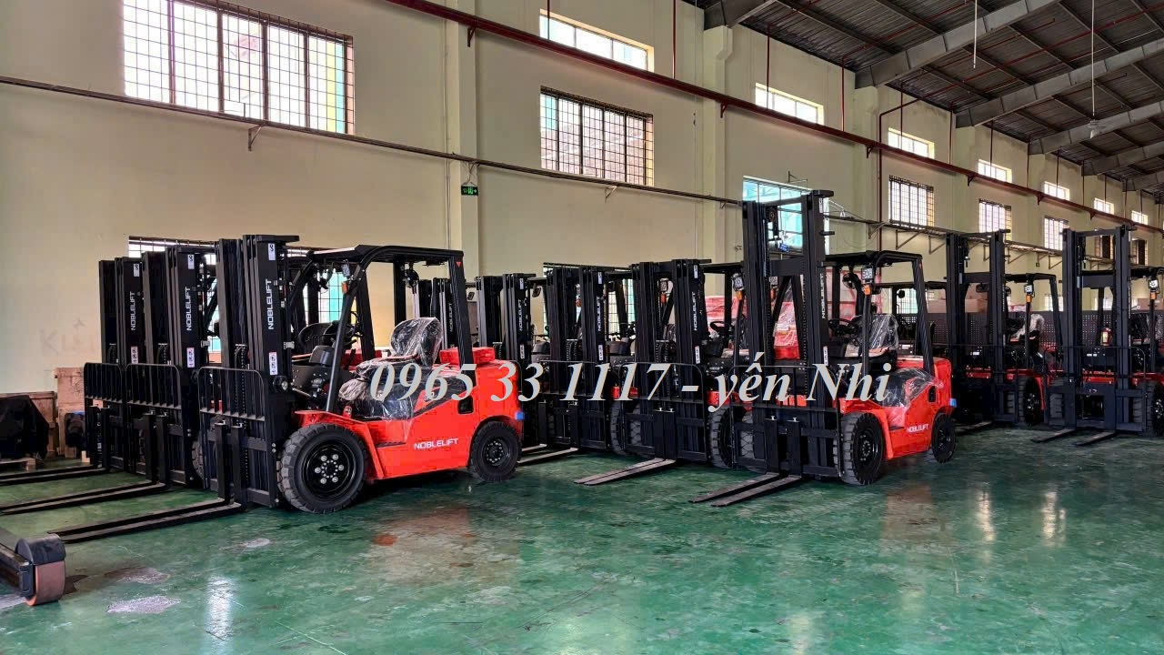 xe-nâng-dầu-3000kg-giá-re.jpg (303 KB)