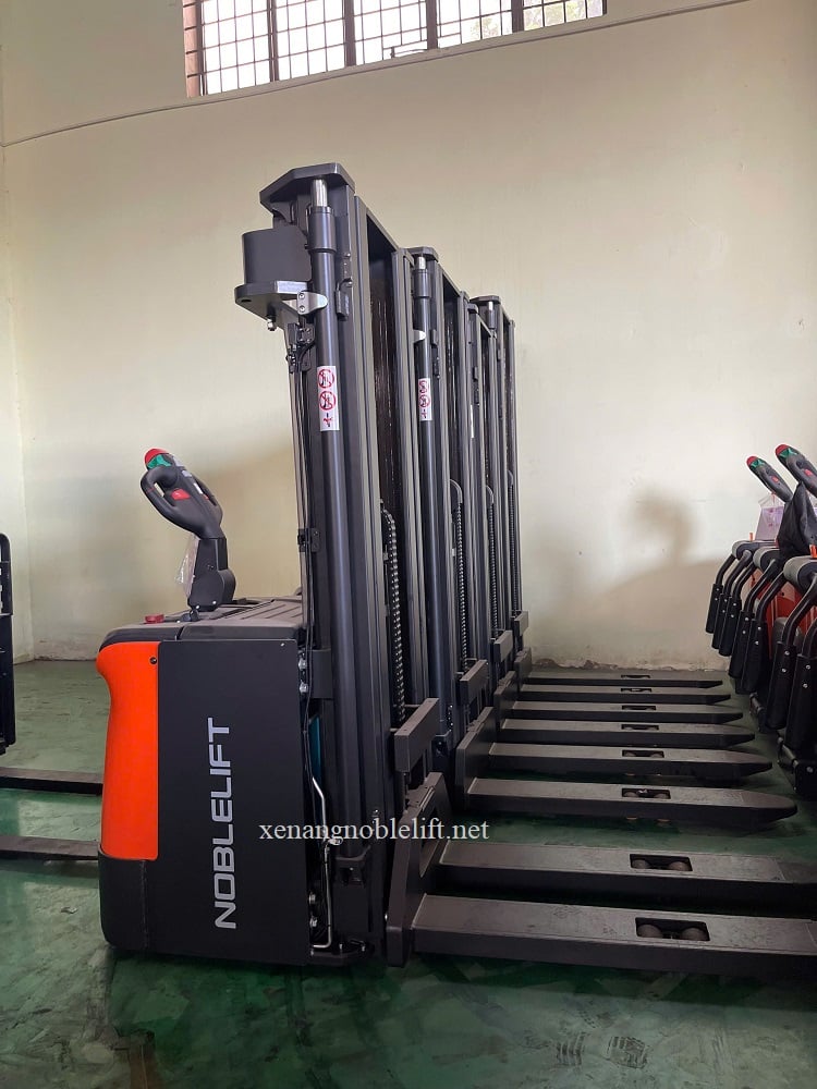 xe nâng điện cao stacker xe-nâng-điện-cao-stacker.jpg (200 KB)
