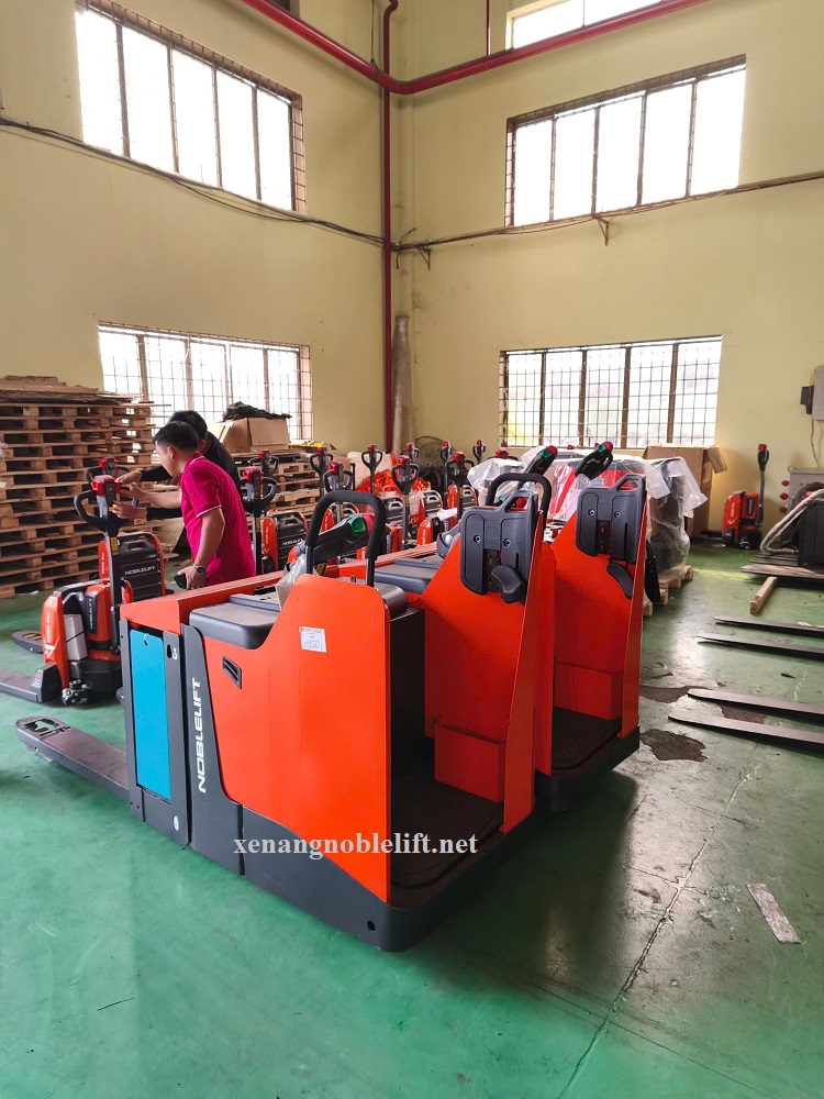 xe nâng điện thấp Noblelift xe-nâng-điện-thấp-2000kg-Noblelift.jpg (236 KB)