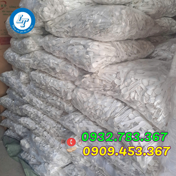 MUỖNG NHỰA NHỎ ĂN XÔI, KEM, SỮA CHUA ĐỦ MÀU GIÁ SỈ MUỖNG NHỰA NHỎ ĂN XÔI, KEM, SỮA CHUA ĐỦ MÀU GIÁ SỈ