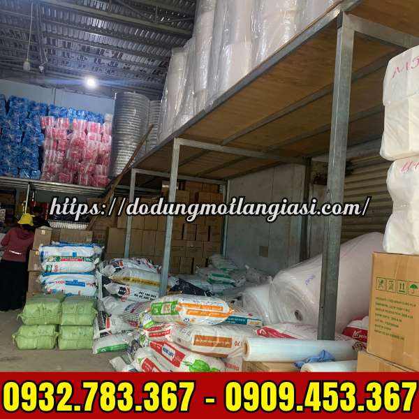 BUÔN SỈ GIÁ RẺ MUỖNG NHỰA NHỎ ĂN XÔI BAO 8KG ĐỦ MÀU BUÔN SỈ GIÁ RẺ MUỖNG NHỰA NHỎ ĂN XÔI BAO 8KG ĐỦ MÀU