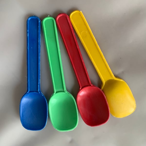 MUỖNG XÔI NHIỀU MÀU