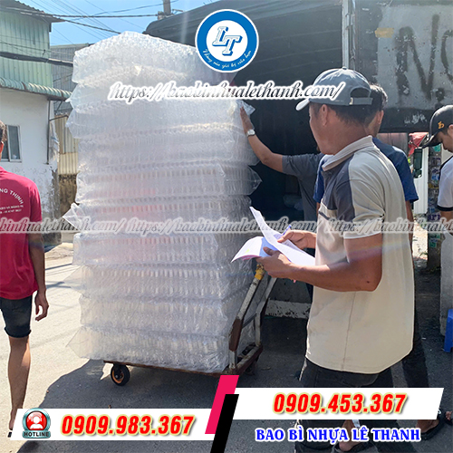 Chai nhựa PET giao nhanh Chai nhựa PET giao nhanh
