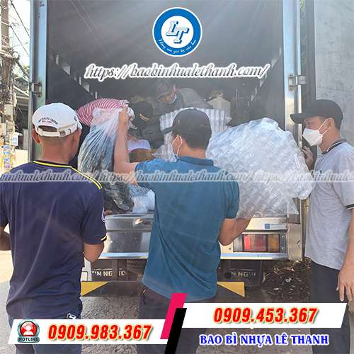 Chai nhựa tròn 330ml giao hàng nhanh Chai nhựa tròn 330ml giao hàng nhanh