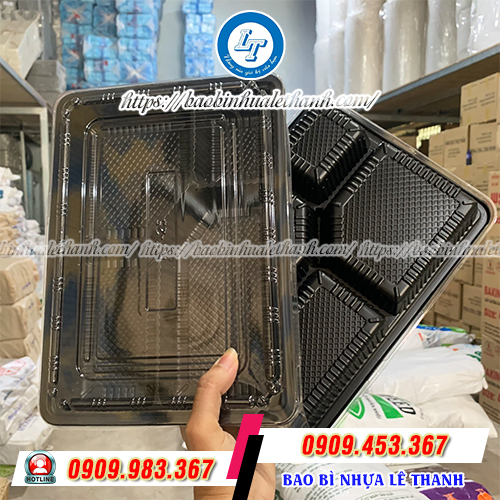 Hộp nhựa đen 4 ngăn Hộp nhựa đen 4 ngăn