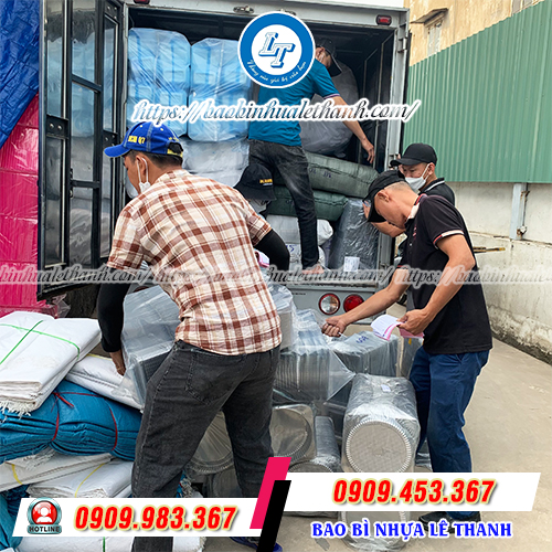 Hộp nhựa đựng bánh giao nhanh Hộp nhựa đựng bánh giao nhanh