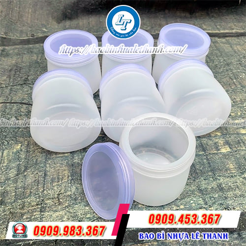 Hũ nhựa sữa chua 120ml nắp kín Hũ nhựa sữa chua 120ml nắp kín