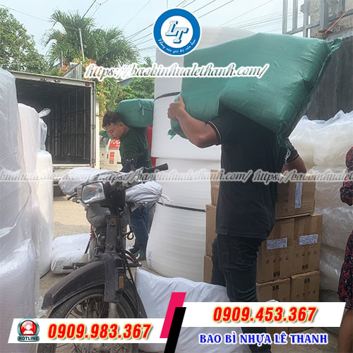 Muỗng nhựa sữa chua giao hàng nhanh Muỗng nhựa sữa chua giao hàng nhanh