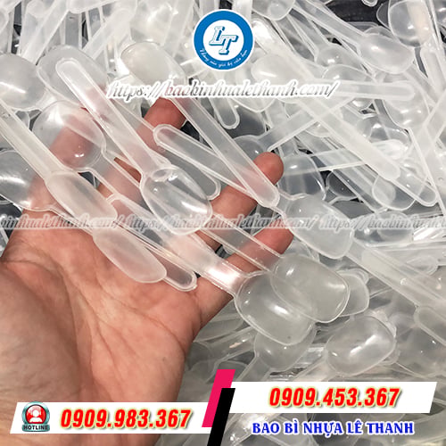 Muỗng nhựa sữa chua trong Muỗng nhựa sữa chua trong