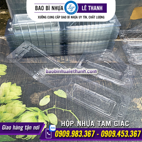 HỘP NHỰA TAM GIÁC ĐỰNG SANDWICH
