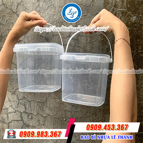 Xô nhựa vuông có quai Xô nhựa vuông có quai