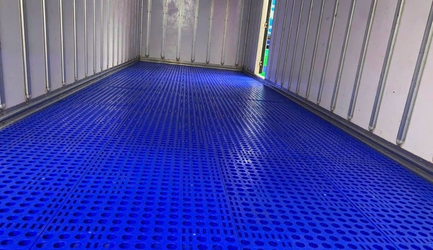Pallet nhựa lót sàn KHÔNG CHÂN – Giải pháp TỐI ƯU cho kho hàng hiện đại
