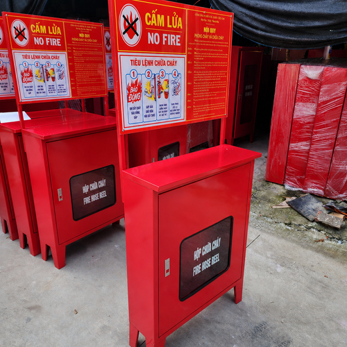 Tủ Chữa Cháy Ngoài Trời Kết Hợp Bảng Nội Quy Tiêu Lệnh