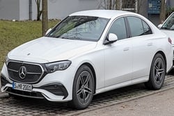 Thuê xe 4 chỗ E-Class Giá Rẻ xe Đời Mới Nhất