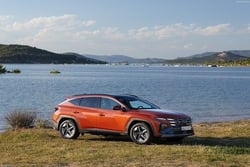 Thuê xe 4 chỗ Hyundai Tucson Giá Rẻ xe Đời Mới Nhất