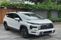 Thuê xe 7 chỗ Mitsubishi Xpander Giá Rẻ xe Đời Mới Nhất