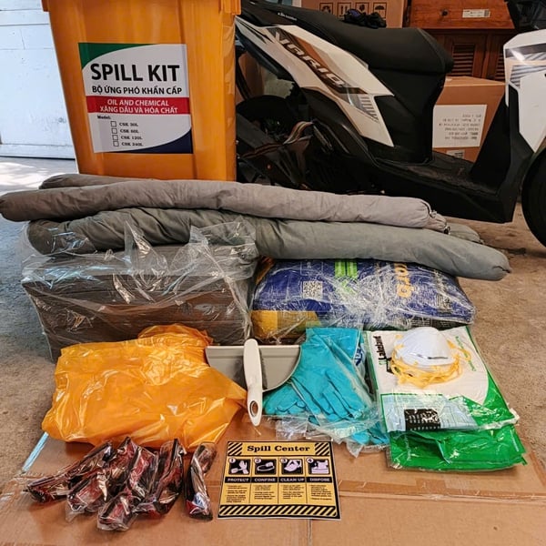 Bộ Ứng Cứu Tràn Dầu Hóa Chất 120 Lít Spill Kit