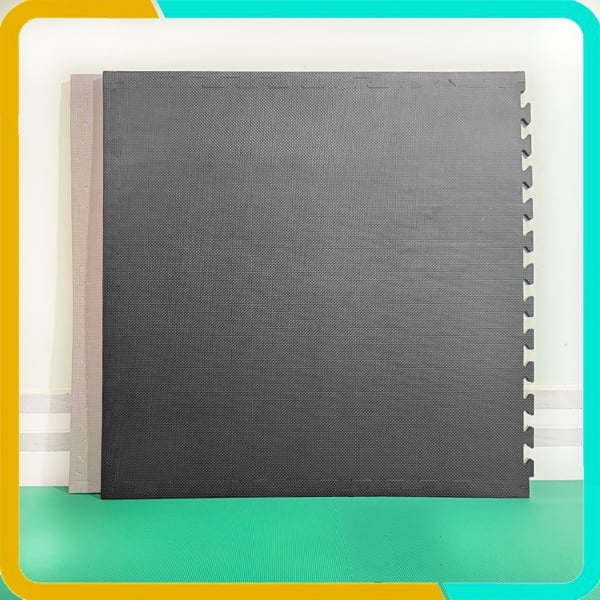 Thảm Xốp Tập Võ 1mx1mx26mm, Hai Mặt Hai Màu, Vân Chữ T Chống Trơn Trượt Tốt, Giá Tốt Nhất Thị Trường