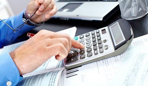 Rà soát, phân tích báo cáo tài chính, báo cáo quyết toán thuế, kiểm soát rủi ro và tối ưu thuế