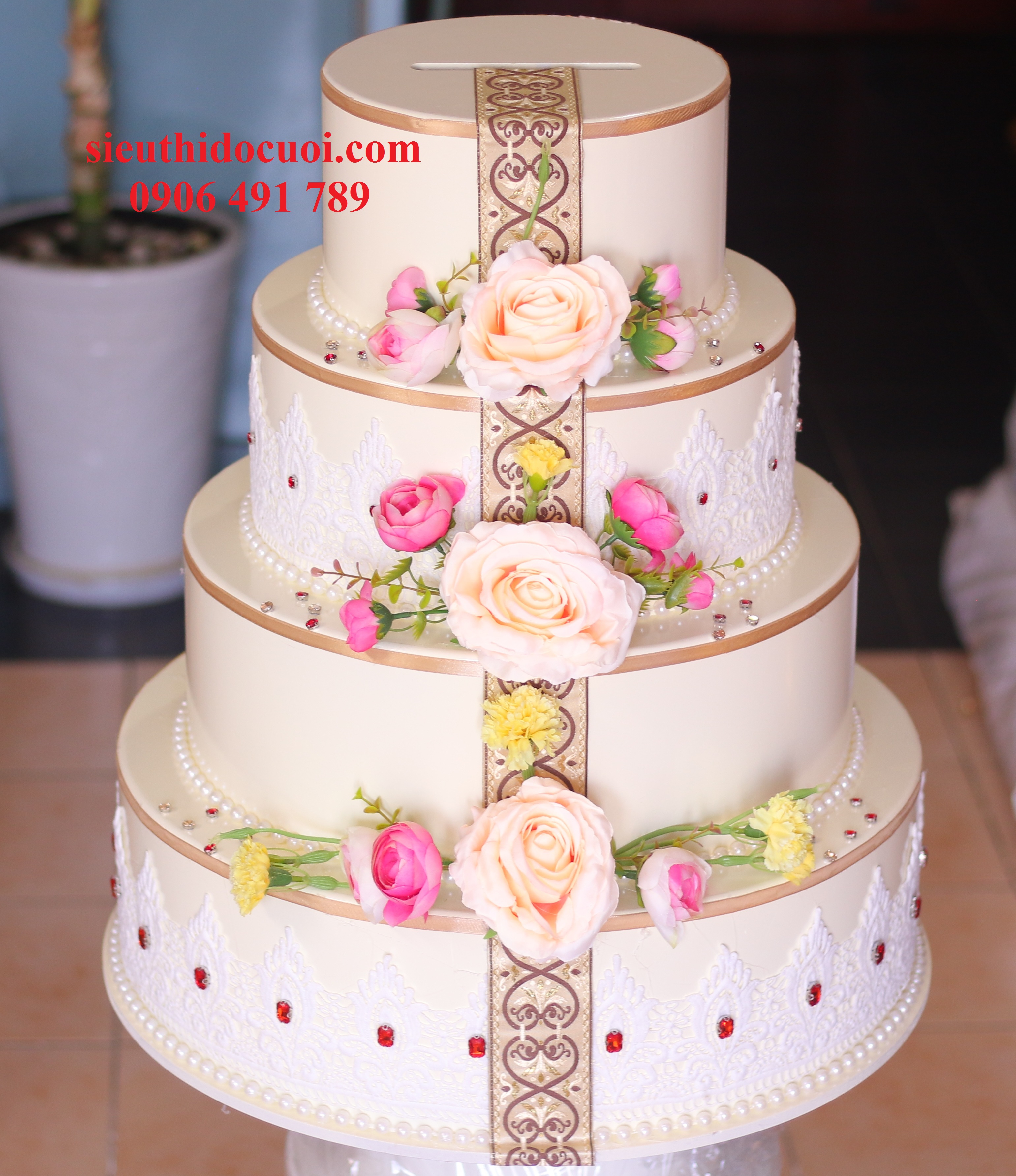 Thùng tiền cưới bánh kem Thùng tiền cưới bánh kem